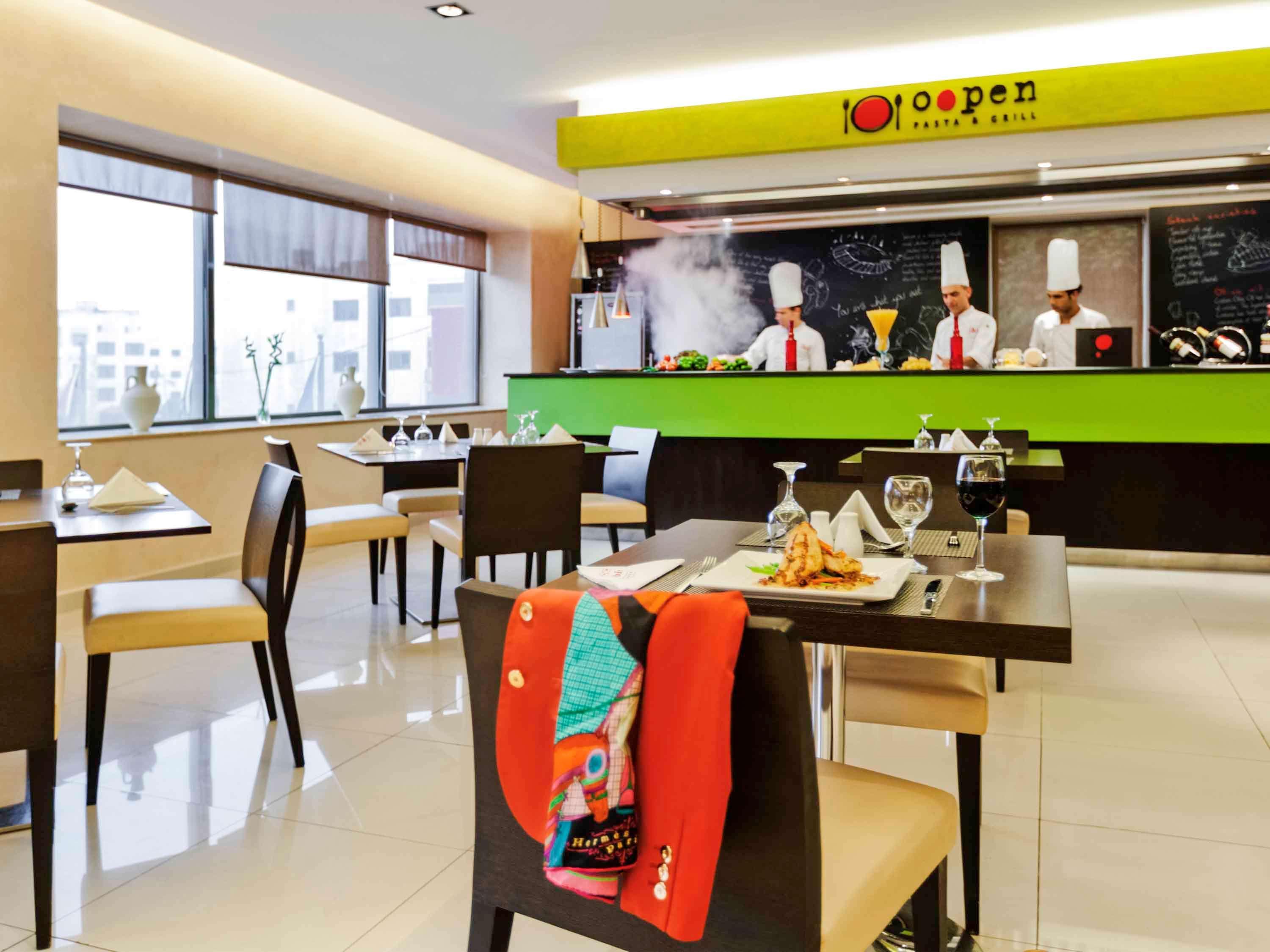 Ibis Amman Hotell Exteriör bild